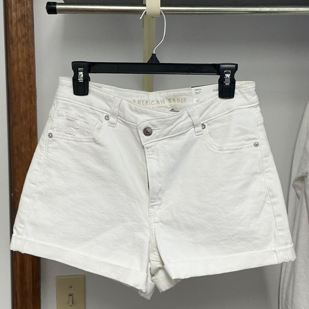 American Eagle Highest Rise Mom Crossover White Denim Shorts Sz 10 NWT